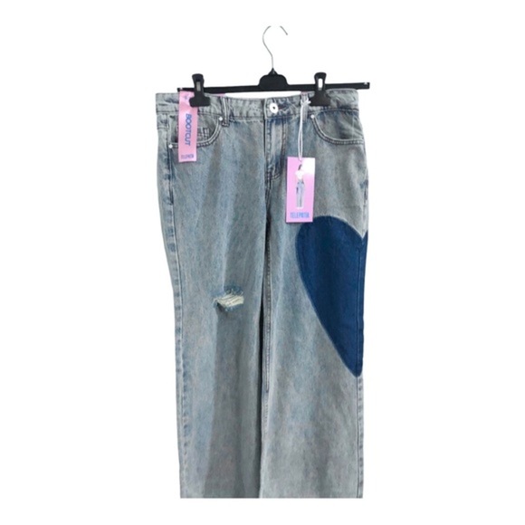 Blue wash heart shaped leg patch bootcut jeans size 9/29 new - Picture 5 of 16